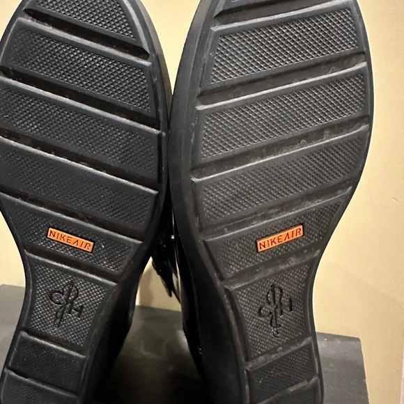 Cole Haan/Nike patent leather side zip booties in great condition size  7 - Picture 7 of 8